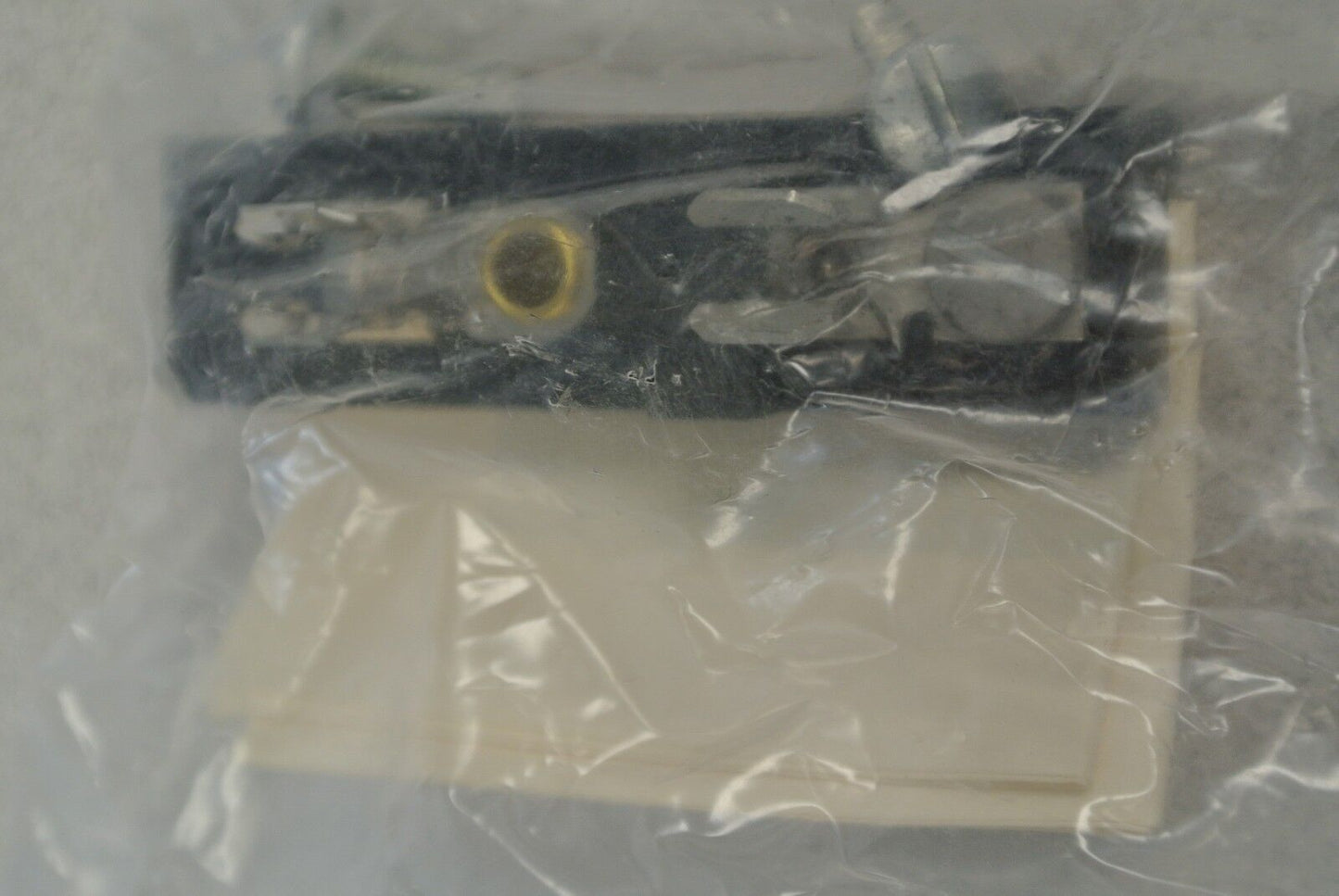 CUTLER-HAMMER C340FB1 FUSE BLOCK / NEW SURPLUS