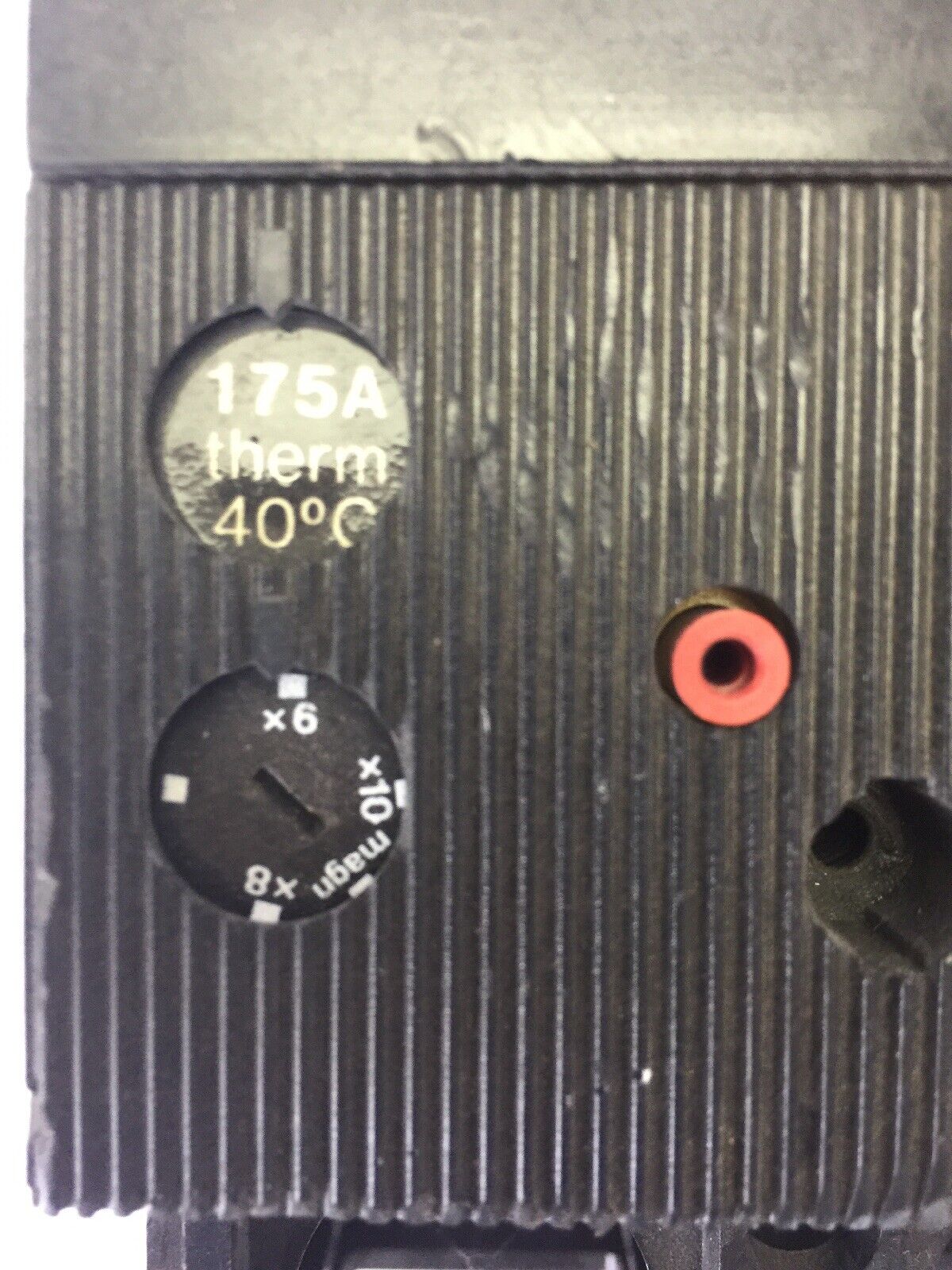 MERLIN GERIN 37006 CIRCUIT BREAKER COMPACT CF250N 480V 60HZ 3 POLE 175A NO TRIP