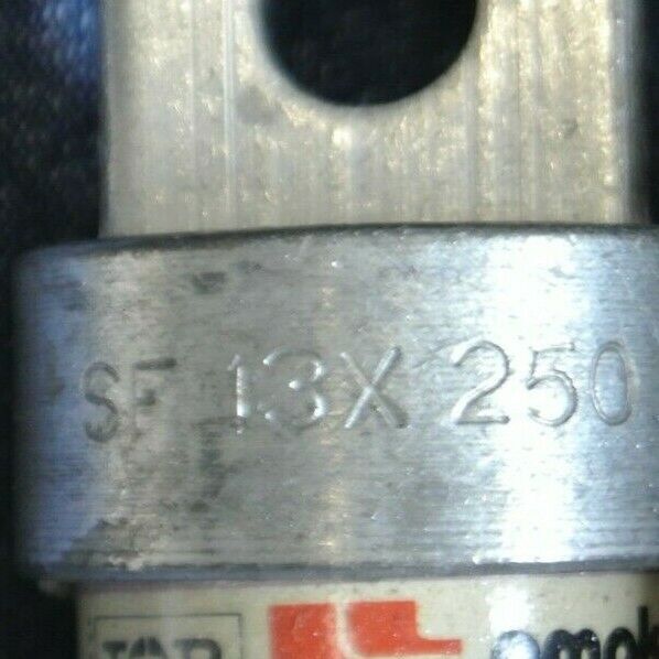 INTERNATIONAL RECTIFIER SF13X250 FUSE / 250A / 130V / NEW SURPLUS / EACH