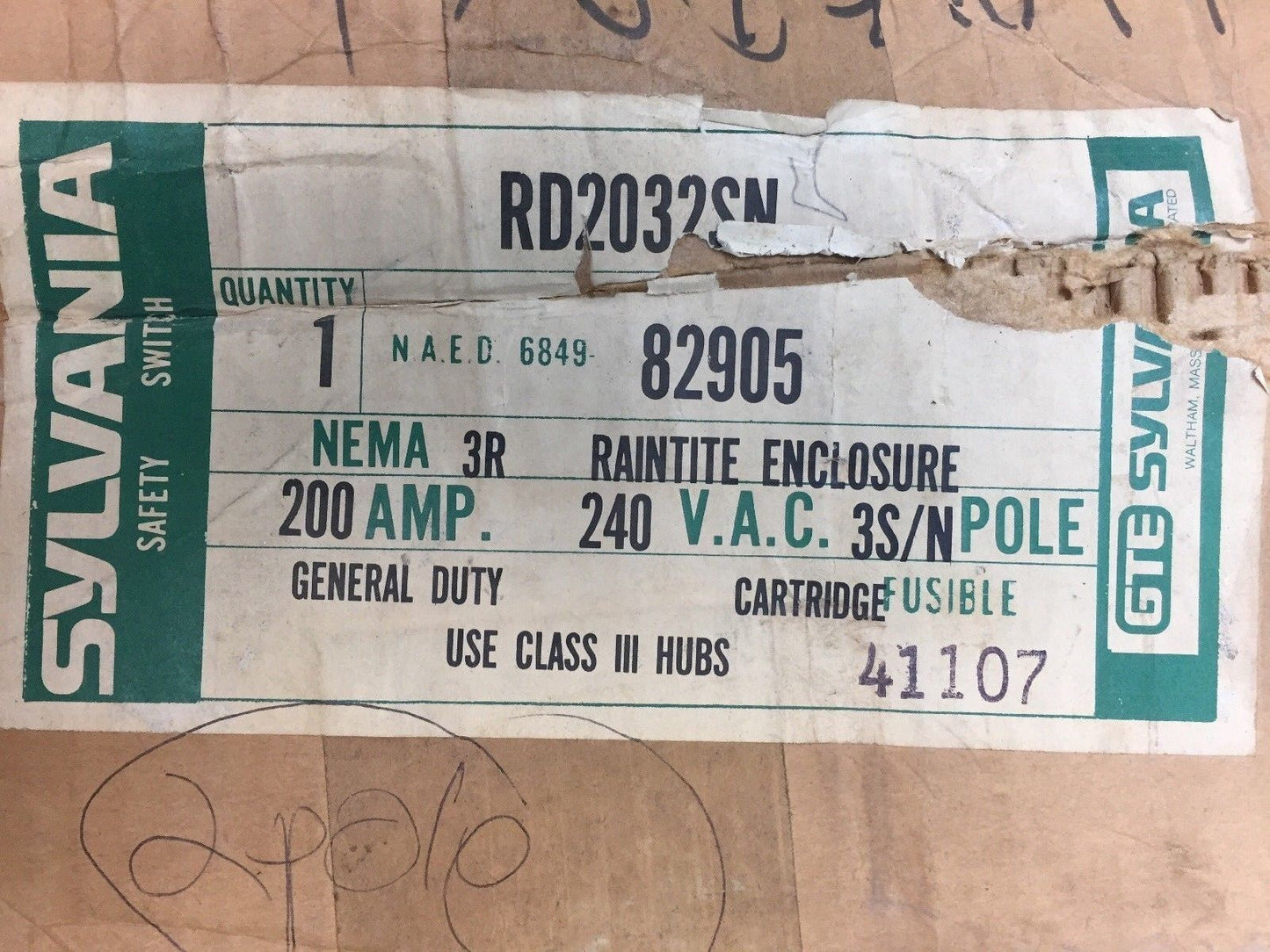 SYLVANIA RD2032SN SAFETY SWITCH 200 AMP 240 VAC NEMA 3R RAINTITE ENCLOSURE 3 S/N