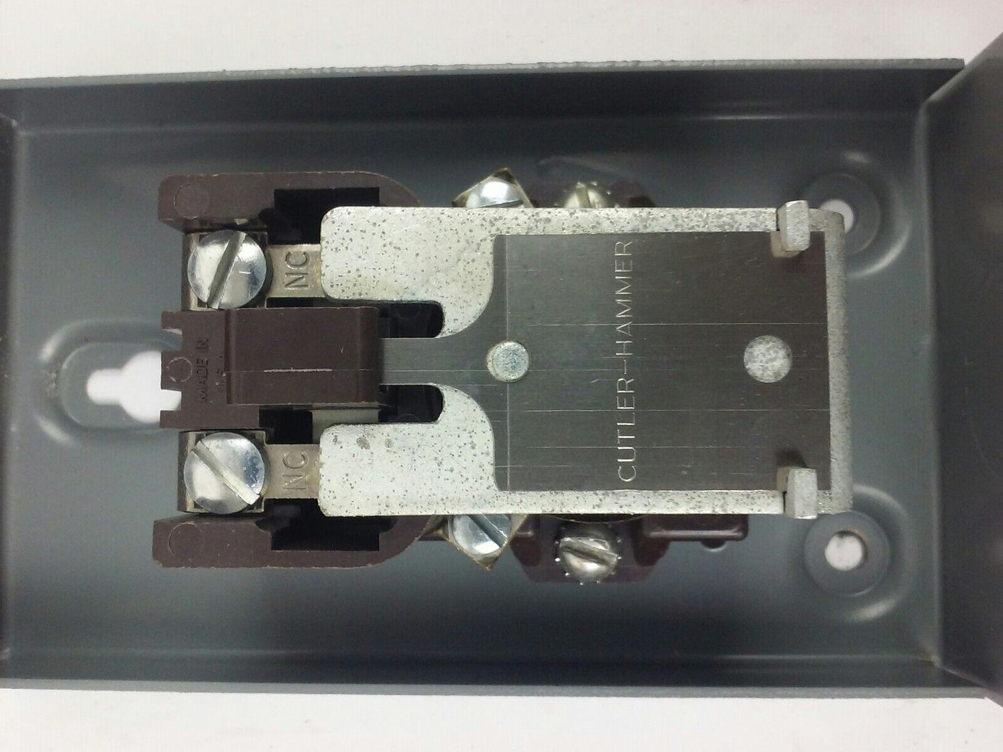 CUTLER HAMMER, 9575H2451, 9575H2442A, AC MAGNETIC RELAY, 16A, 600V, 1 H.P., NEW