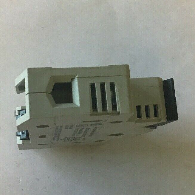 ALLEN-BRADLEY 1492-FB1C30-L FUSE HOLDERS / 30A / 600VAC***(LOTOF7)***