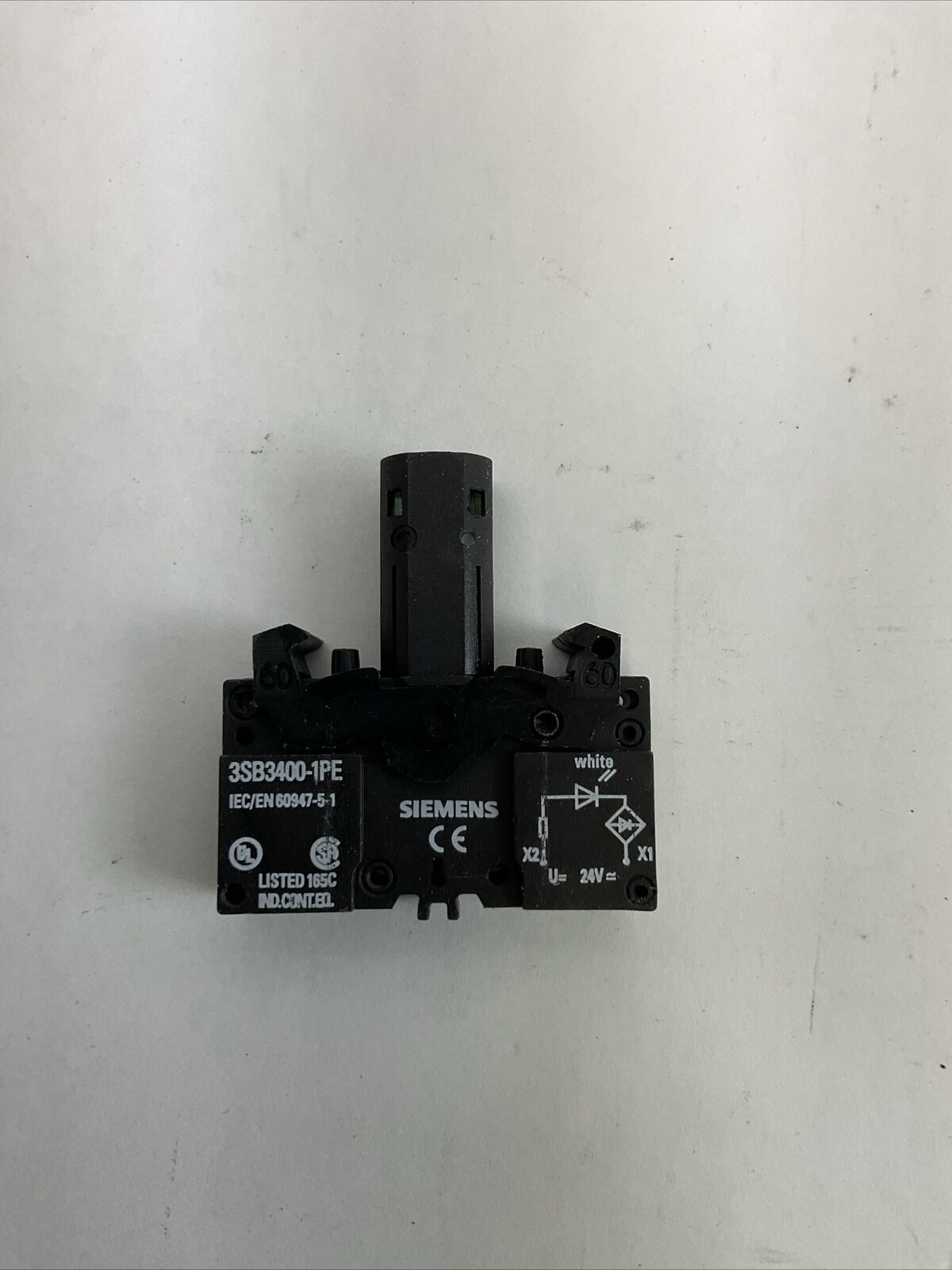 SIEMENS 3SB3 647-0AA61 WHITE ILLUMINATED PUSH BUTTON 24V