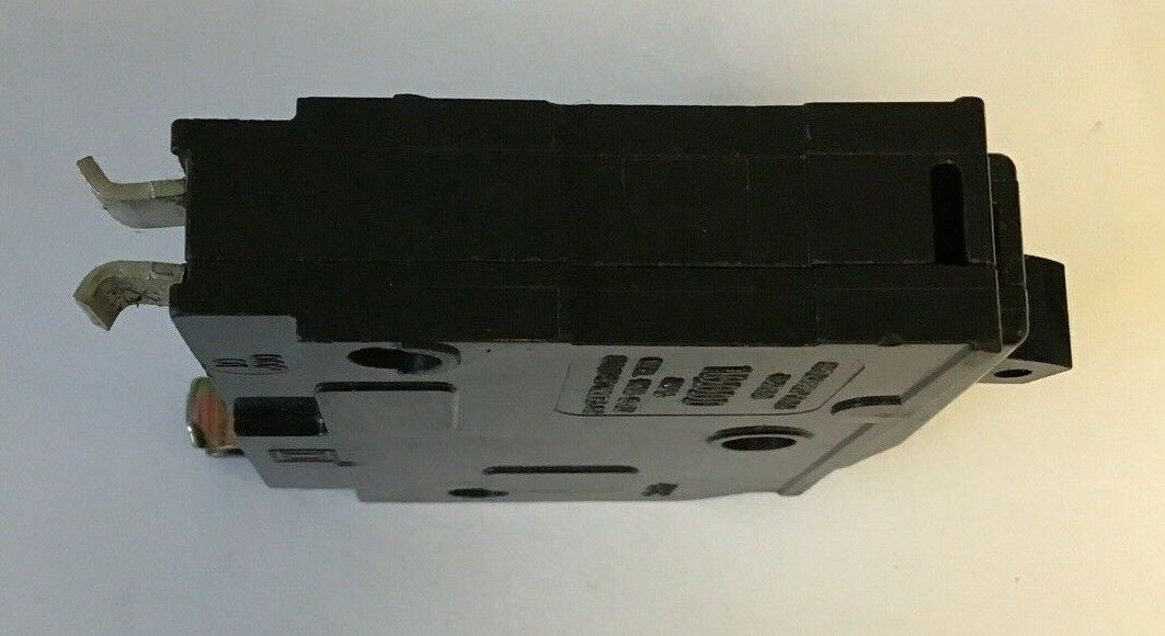 SQUARE D QO120 CIRCUIT BREAKER 20A 10KA ***LOTOF5***