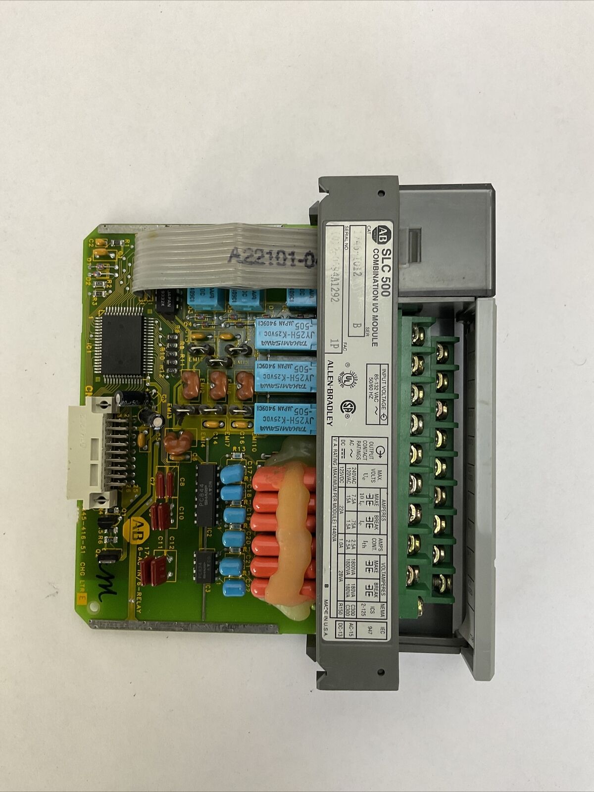 ALLEN BRADLEY 1746-IO12 SER B SLC 500 COMBINATION I/O MODULE