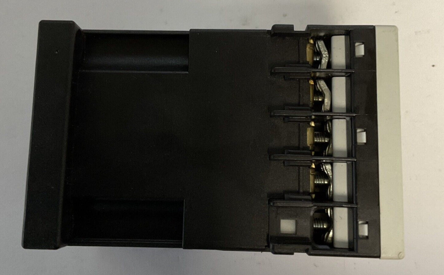 SIEMENS 3RH1122-1HB40 CONTACTOR 17-30VDC 10A 600VAC