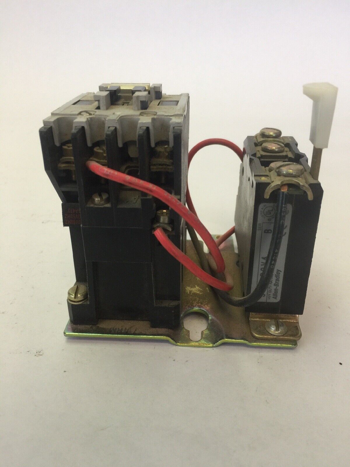 ALLEN BRADLEY 509-TOXD STARTER SER B 600VAC 9A 2HP COIL 120V 60HZ 110V 50HZ