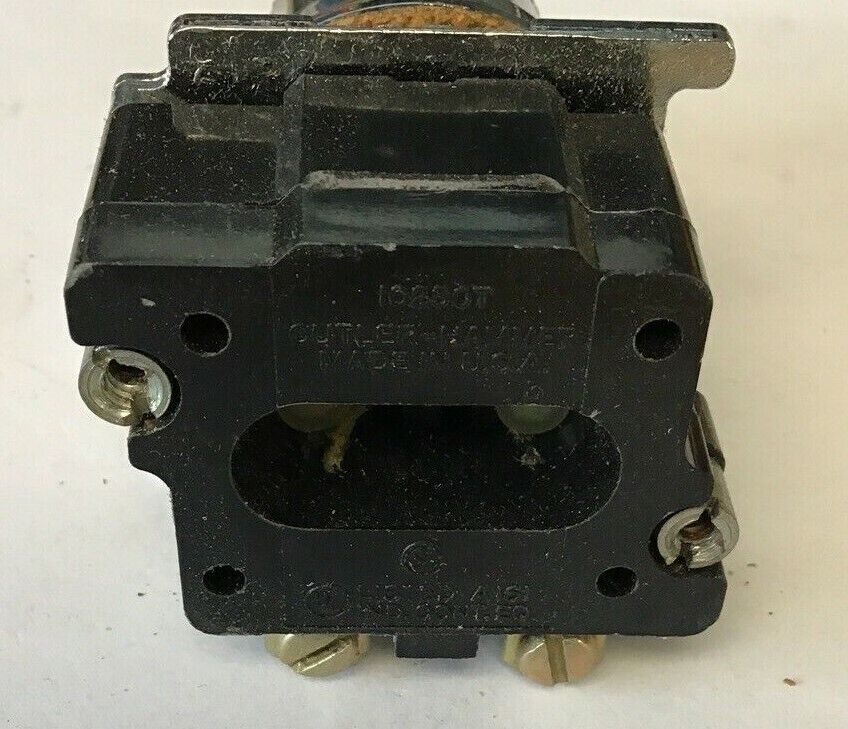 CUTLER HAMMER 10250T6033 ILLUMINATOR SELECTOR SWITCH ***MISSING TOP SCREWS***