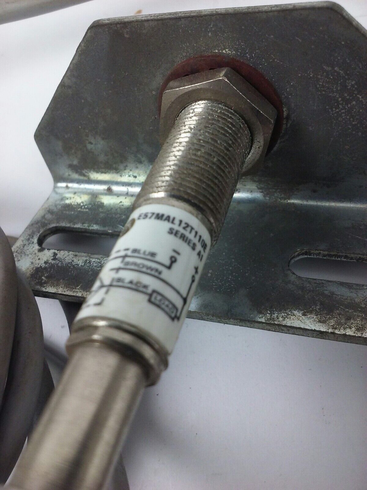 CUTLER HAMMER, E57MAL12T110E, SER.A1, INDUCTIVE PROXIMITY SENSOR, 10-30VDC, NEW