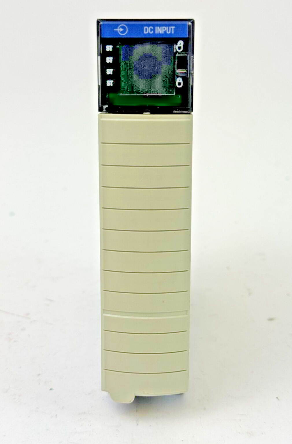 ALLEN-BRADLEY - 1756-IB16 SER. B FW: 3.5 - CONTROL LOGIX 32 SINKING POINT MODULE