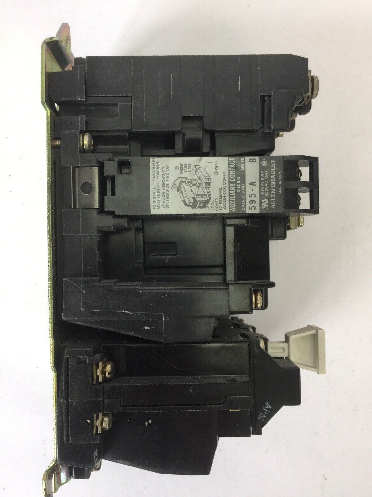 ALLEN BRADLEY 509-B0D SIZE 1 STARTER 600VAC 27AMP 10HP W53 HEATERS 120V COIL