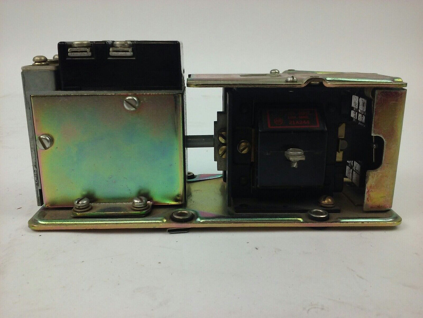 ALLEN BRADLEY 849-ZOH32, SER. B, PNEUMATIC TIMING RELAY, 208V-60HZ, NEW