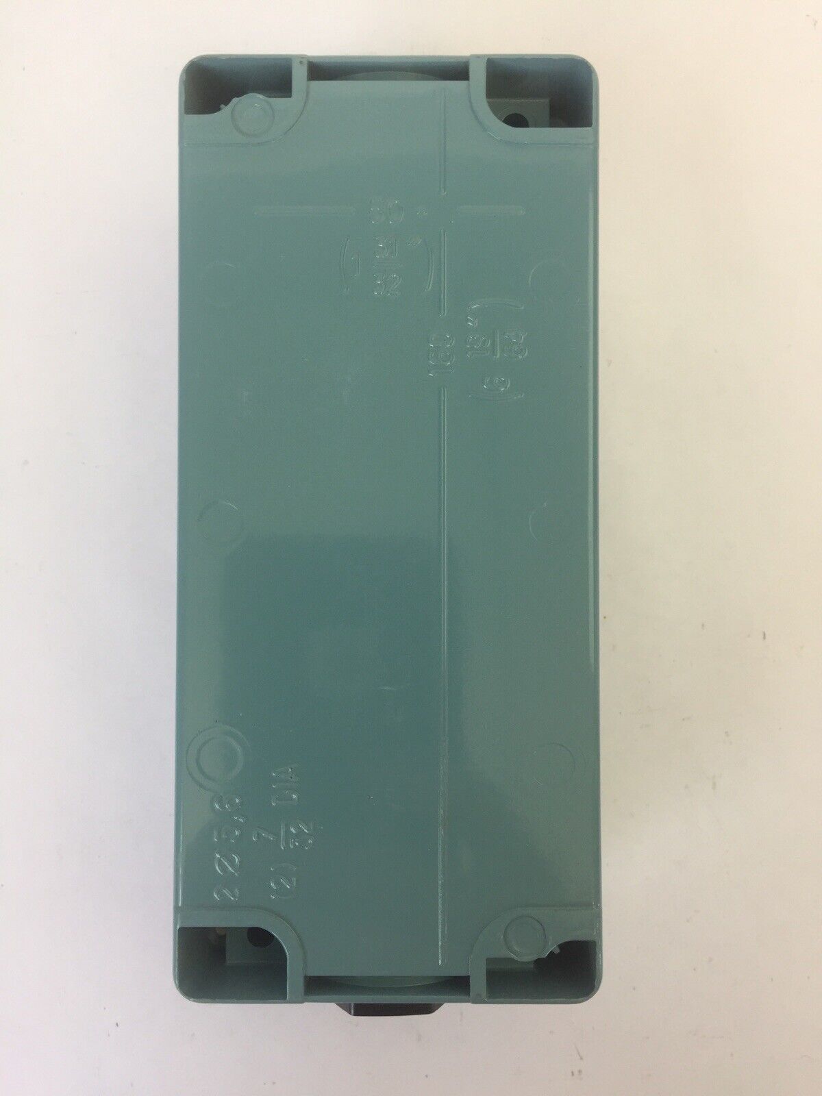 TELEMECANIQUE XAP M 3204 STOP/CLOSE/OPEN PUSH BUTTON ENCLOSURE WITH LOCK