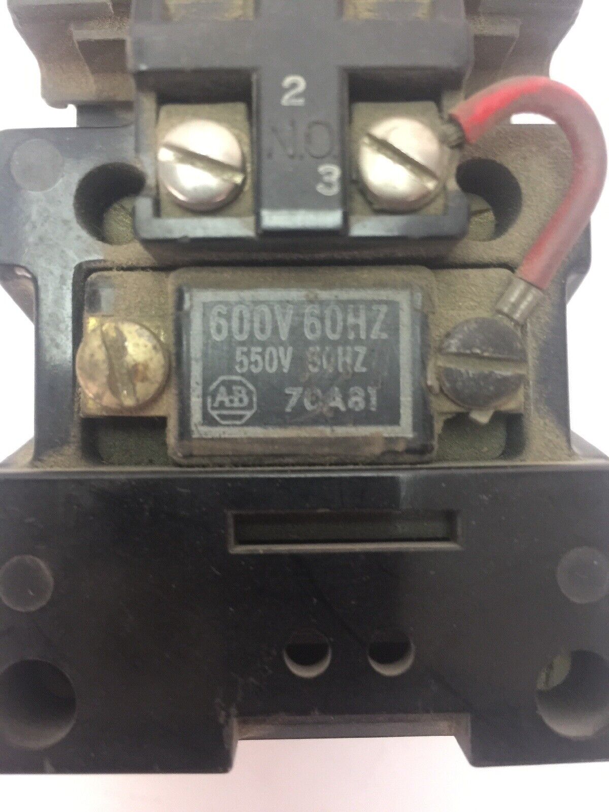 ALLEN BRADLEY X233635 CONTACTOR 600VAC 18AMP SER K SIZE 0 70A81 COIL 600V 60HZ