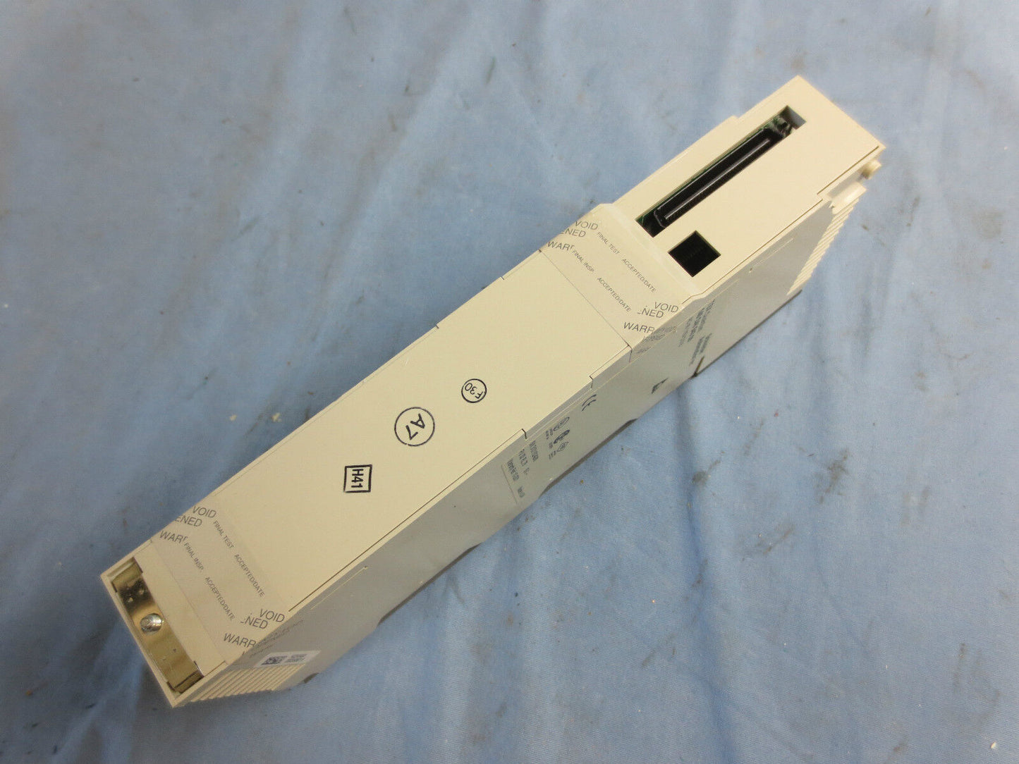 SCHNEIDER MODICON 140 DAI 543 00 - 115VAC INPUT MODULE - NO TERMINAL STRIP