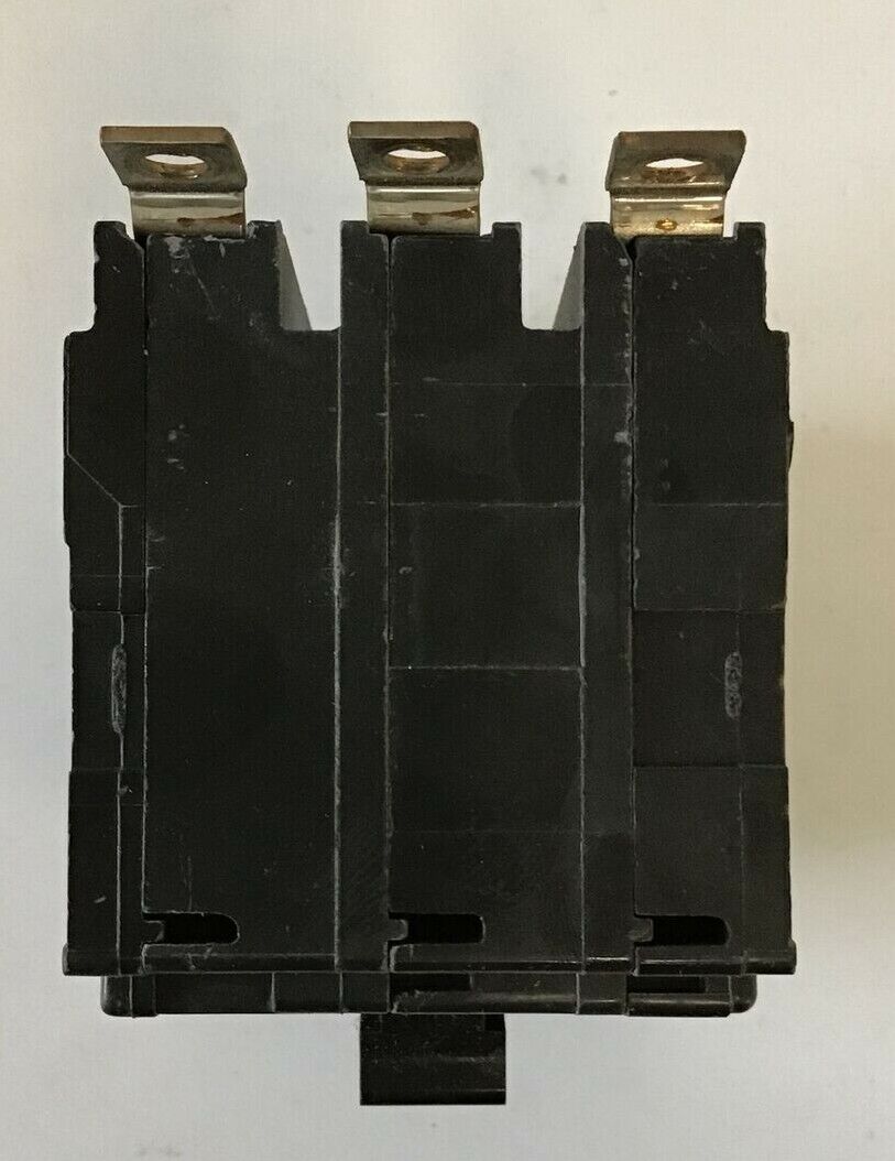 SQUARE D QOB310 CIRCUIT BREAKER 10A 240VAC 3POLE