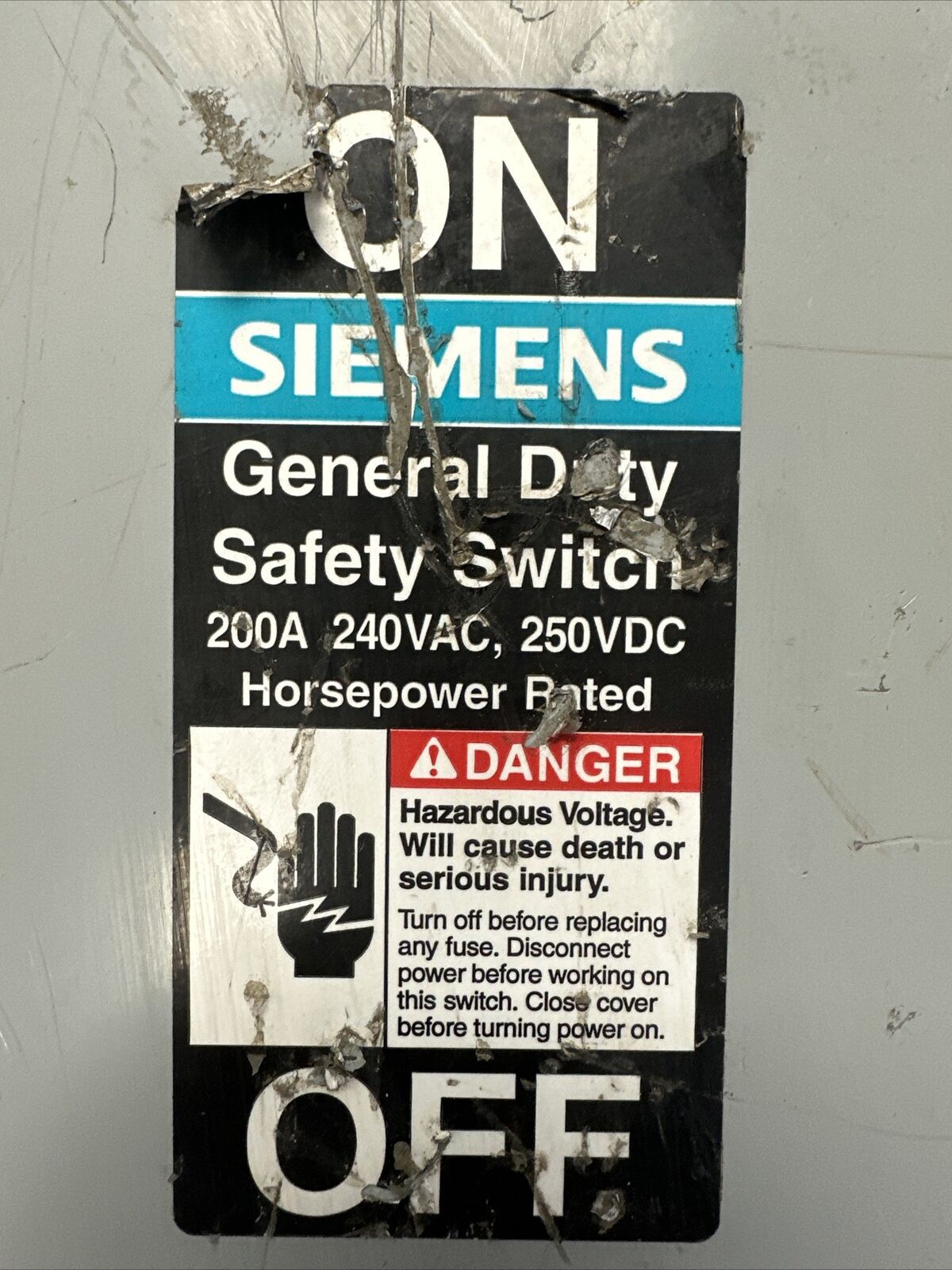 SIEMENS GF224N TYPE VB II 200A 240VAC 3PH 60HP 240VDC 40HP TYPE 1 FUSIBLE