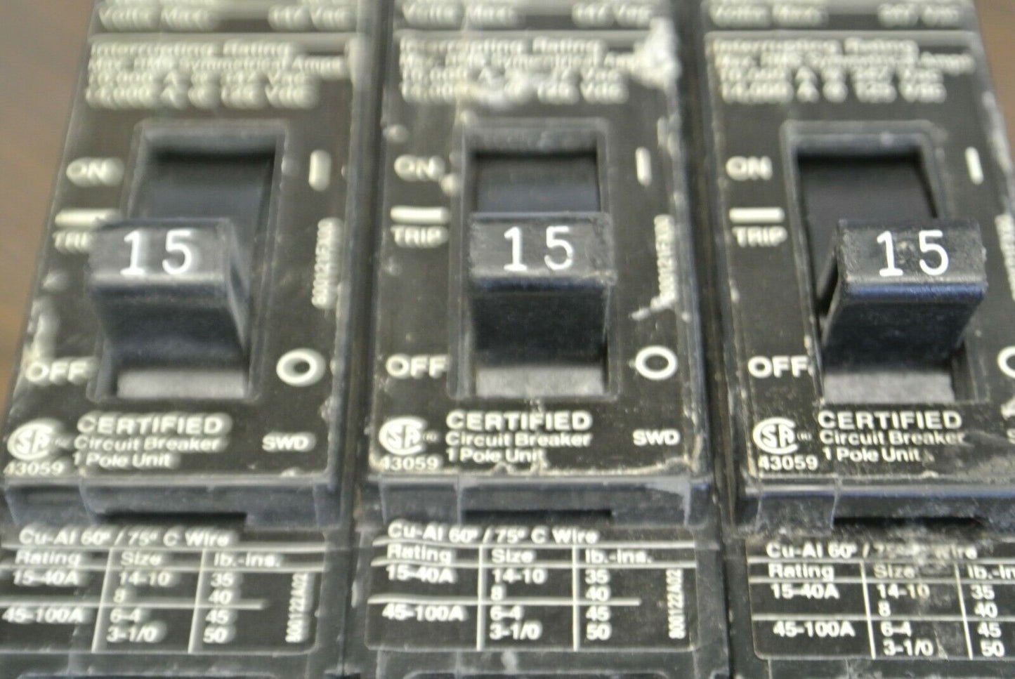 SIEMENS BQD6115 BOLT-ON CIRCUIT BREAKER 15A 347VAC 1-POLE ***LOTOF3***