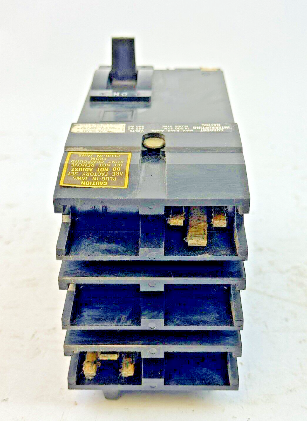 SQUARE D - FA24015AC - I-LINE MOLDED CIRCUIT BREAKER - 15 AMP/2 POLE/480 VAC
