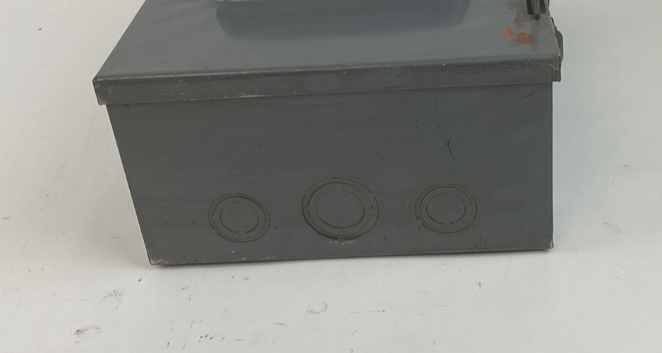 FEDERAL SAFETY SWITCH 60-100 ENCLOSED SWITCH 60A 230VAC 2POLE 10HP