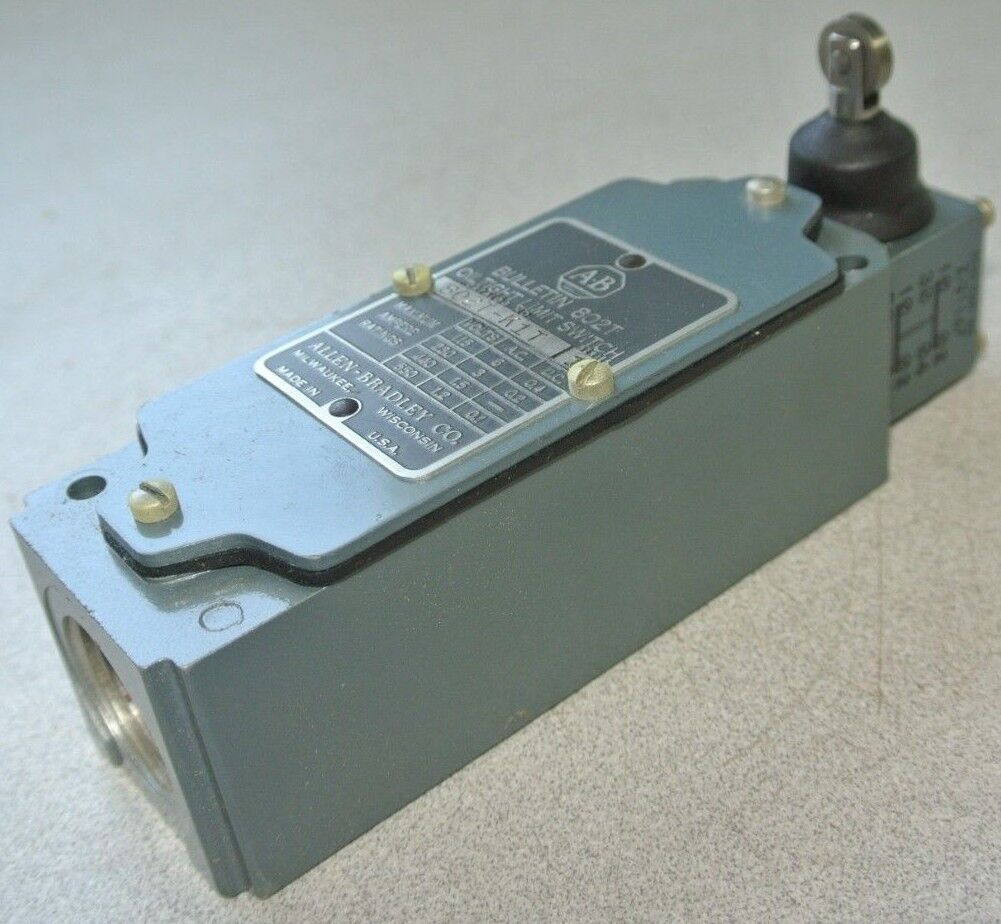 ALLEN-BRADLEY 802T-K1T OILTIGHT LIMIT SWITCH, SIDE PUSH ROLLER - NEW SURPLUS
