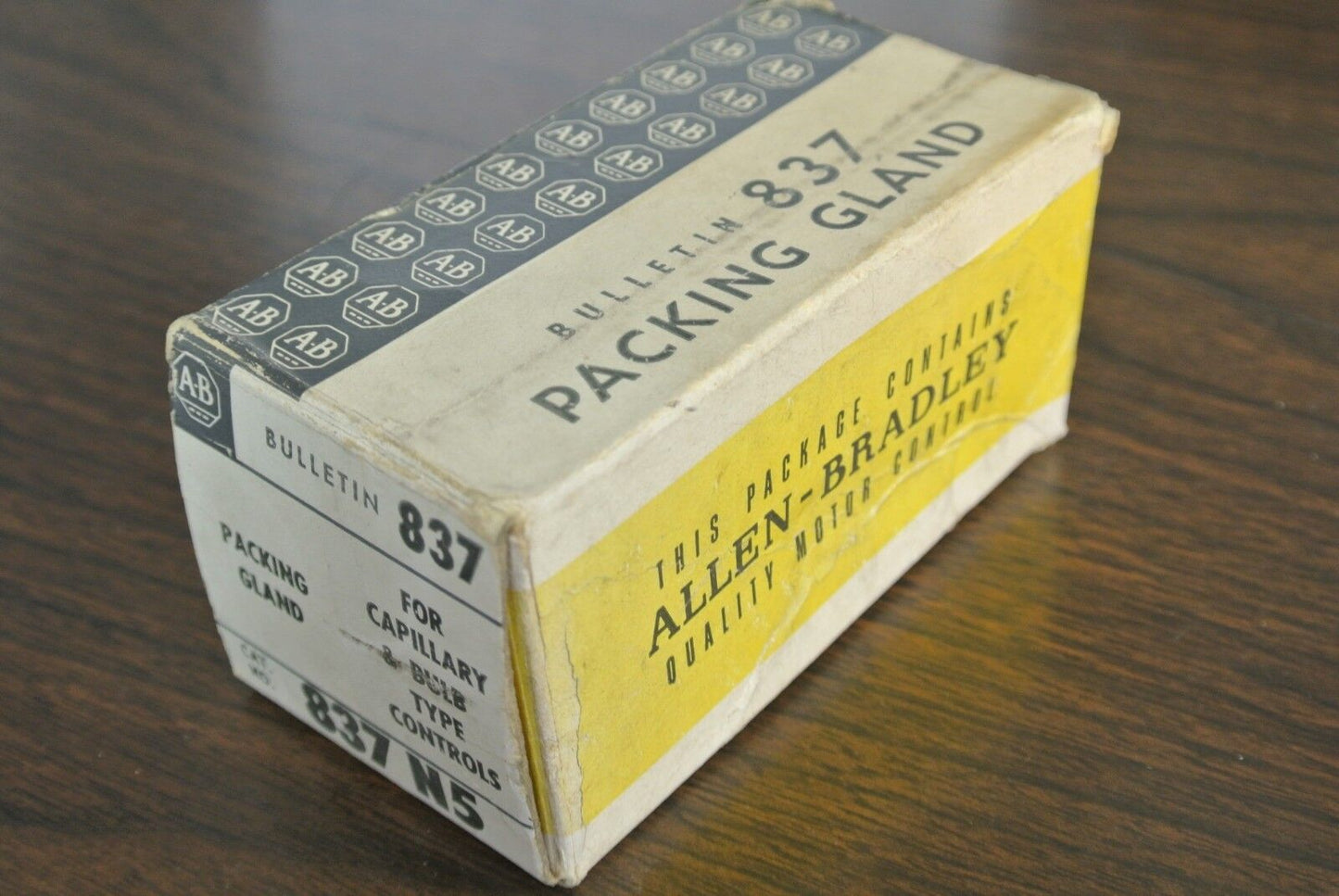 ALLEN-BRADLEY 837-N5 PACKING GLAND for CAPILLARY & BULB CONTROLS - NEW SURPLUS