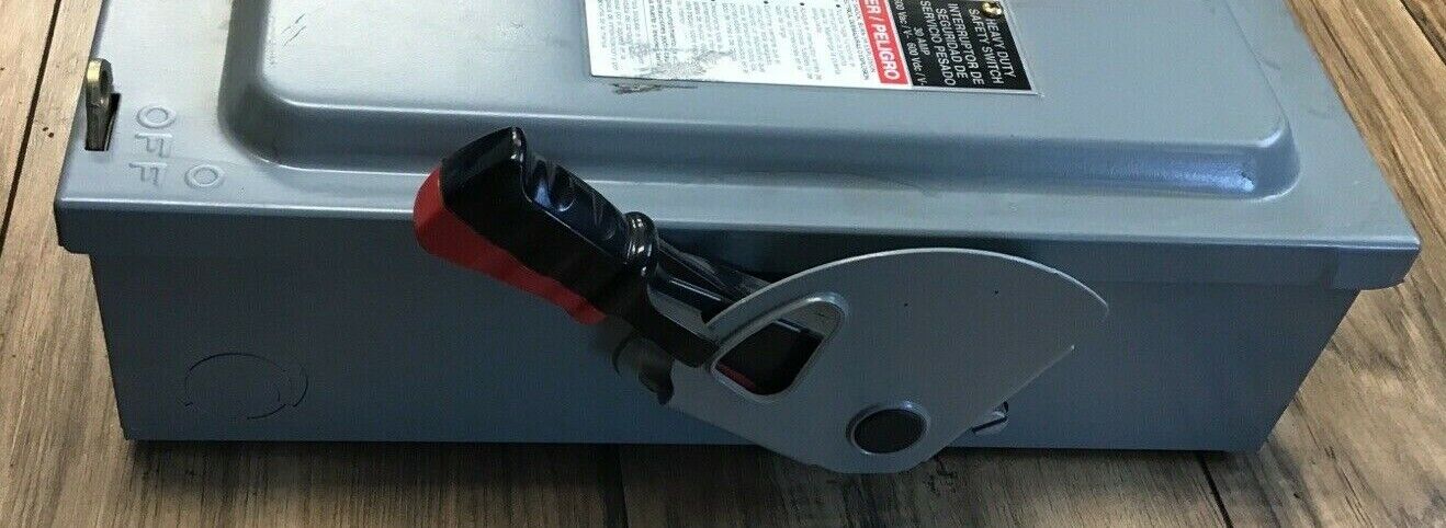 SQUARE D SAFETY SWITCH HU361 SER.F01 30A TYPE1 600VAC