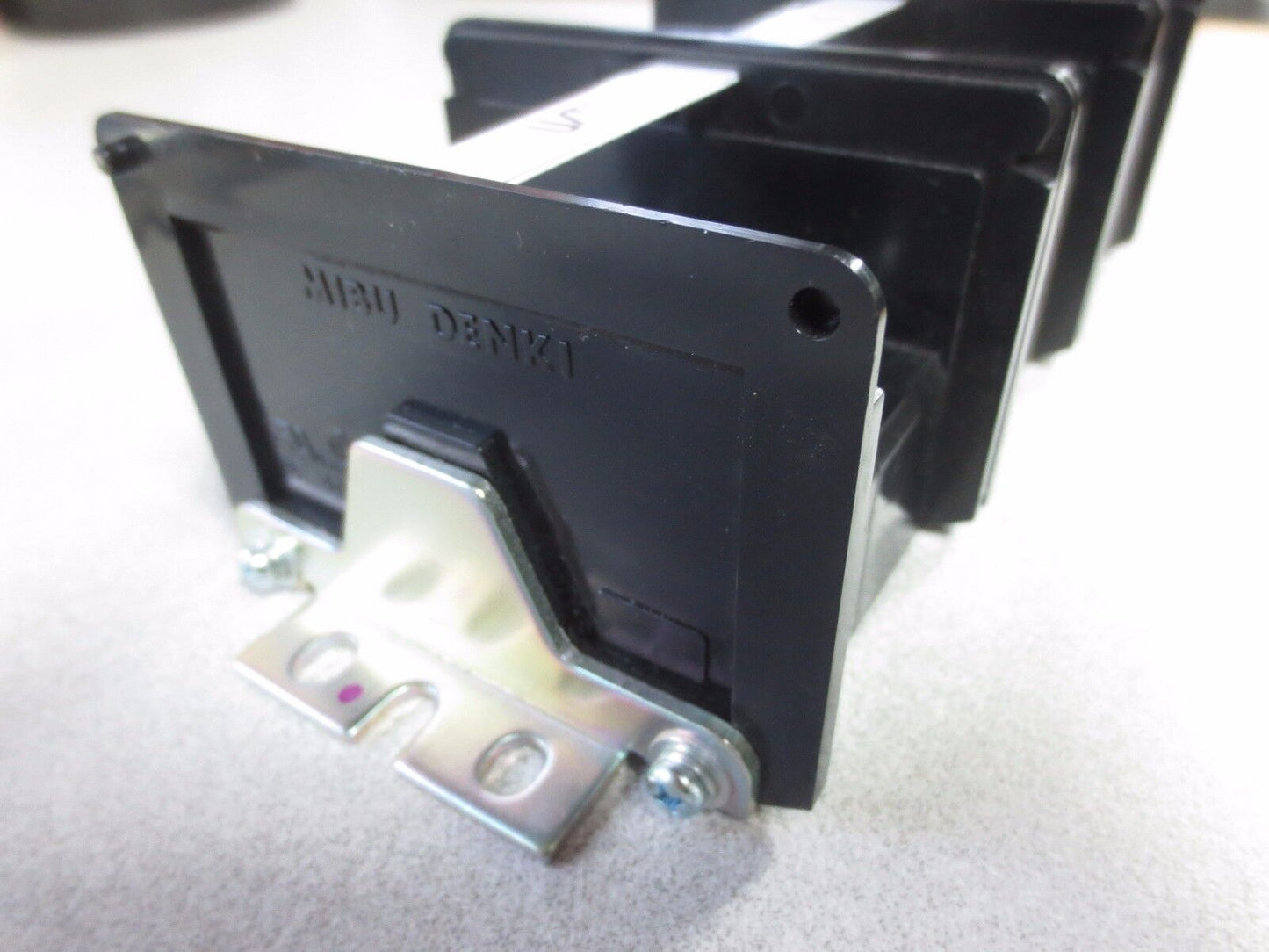 MIBU DENKI DF-400 TERMINAL BLOCK - NEW SURPLUS