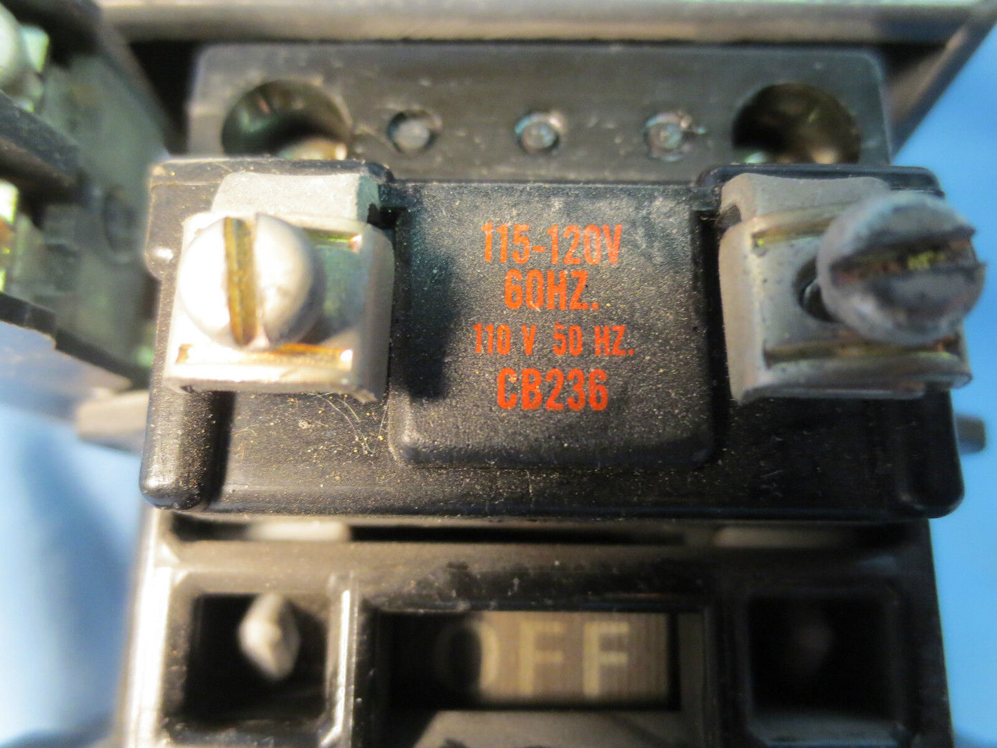 ALLEN-BRADLEY 509-AOD STARTER Ser B w/ W44 HEATERS, CB236 COIL, 595-A AUX CONT