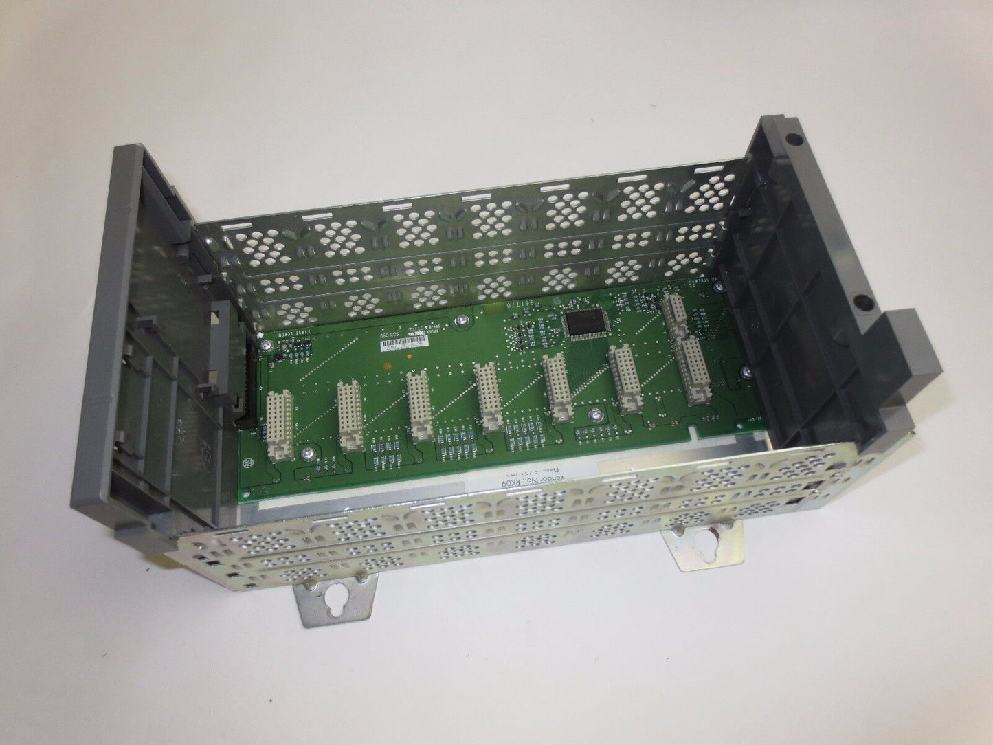 ALLEN-BRADLEY 1746-A7 RACK for SLC500 Ser. B - 7-SLOT RACK with (2) SLOT FILLERS