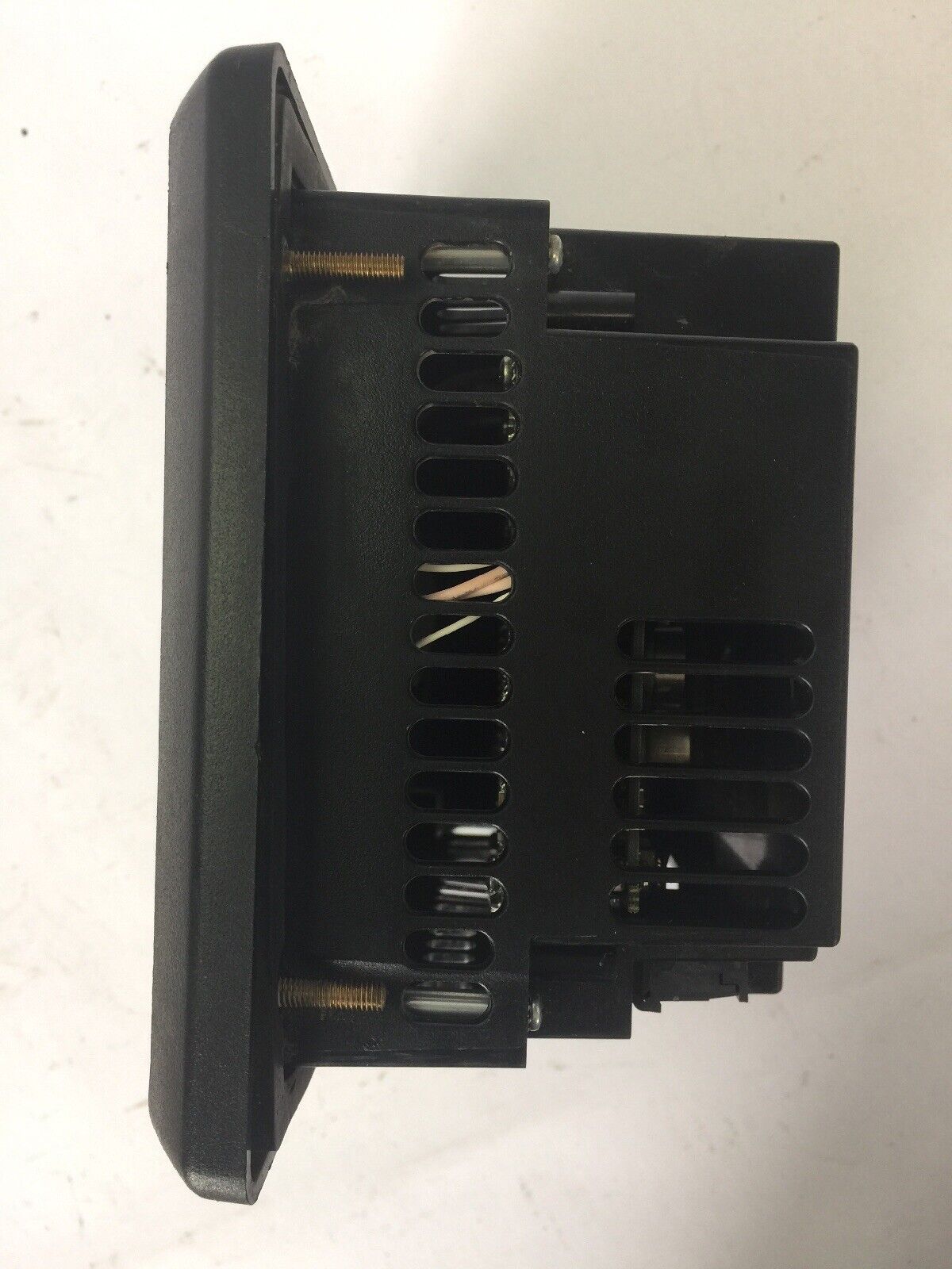 ALLEN BRADLEY 2711-T6C1L1X PANELVIEW 600 SER B FRN 4.46 24VDC 24W