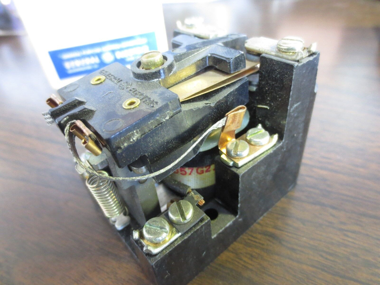 GENERAL ELECTRIC CR2790E100A23 GENERAL PURPOSE RELAY, 30A 32V 60Hz - NEW SURPLUS