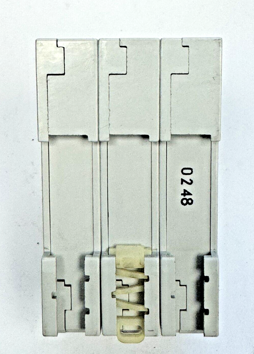 ALLEN-BRADLEY - 1492-CB3-G070 SER. C - MOTOR CONT. - 3 P, 7 A, 277 V, 3 HP, 3PH