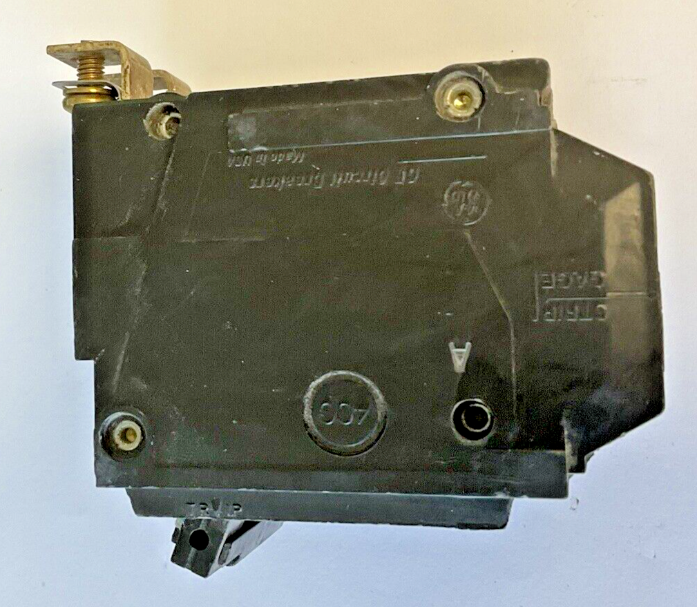 GE THQB32070 CIRCUIT BREAKER 240VAC 3POLE 70A