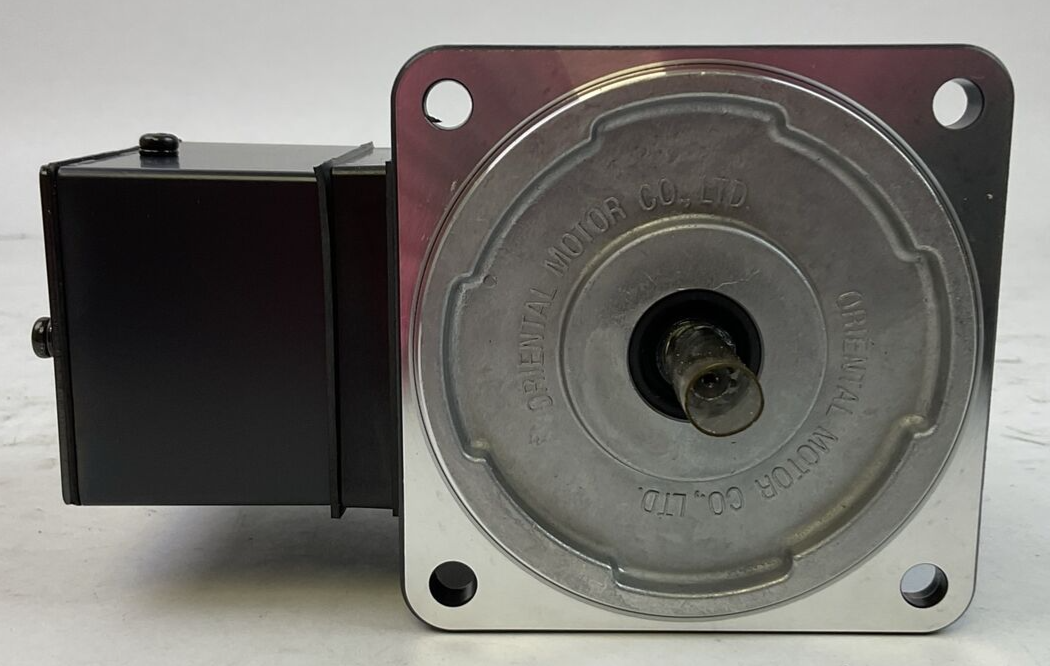 ORIENTAL MOTOR 5IK40GN-FCH INDUCTION MOTOR 115V 60HZ 0.67A 1500R/MIN 40W