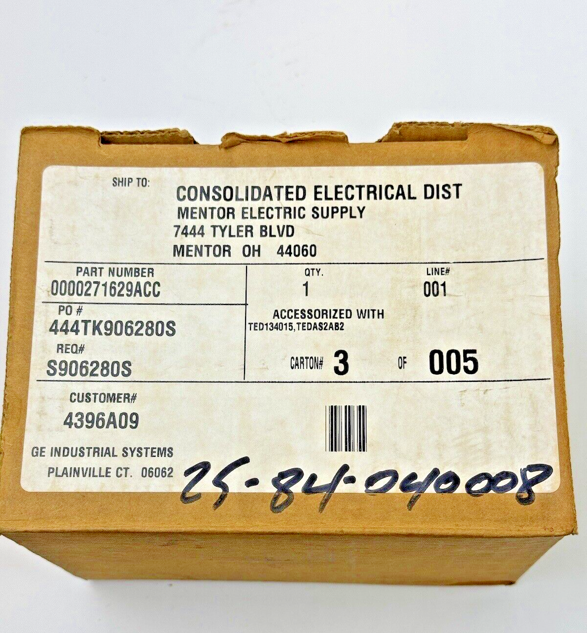GE - TED134015 - IND. CIRCUIT BREAKER W/ AUX SWITCH - 15A, 480 VDC, 3 POLE - NEW