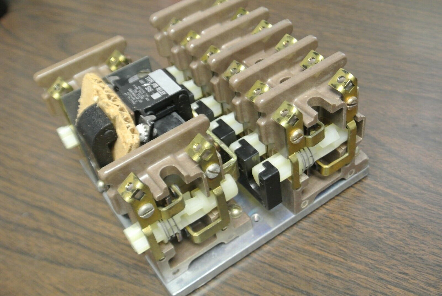 CLARK 5U8-76 / RELAY BUL. 7305 TYPE PM / 8 N.O. / 110-120V COIL / NEW SURPLUS