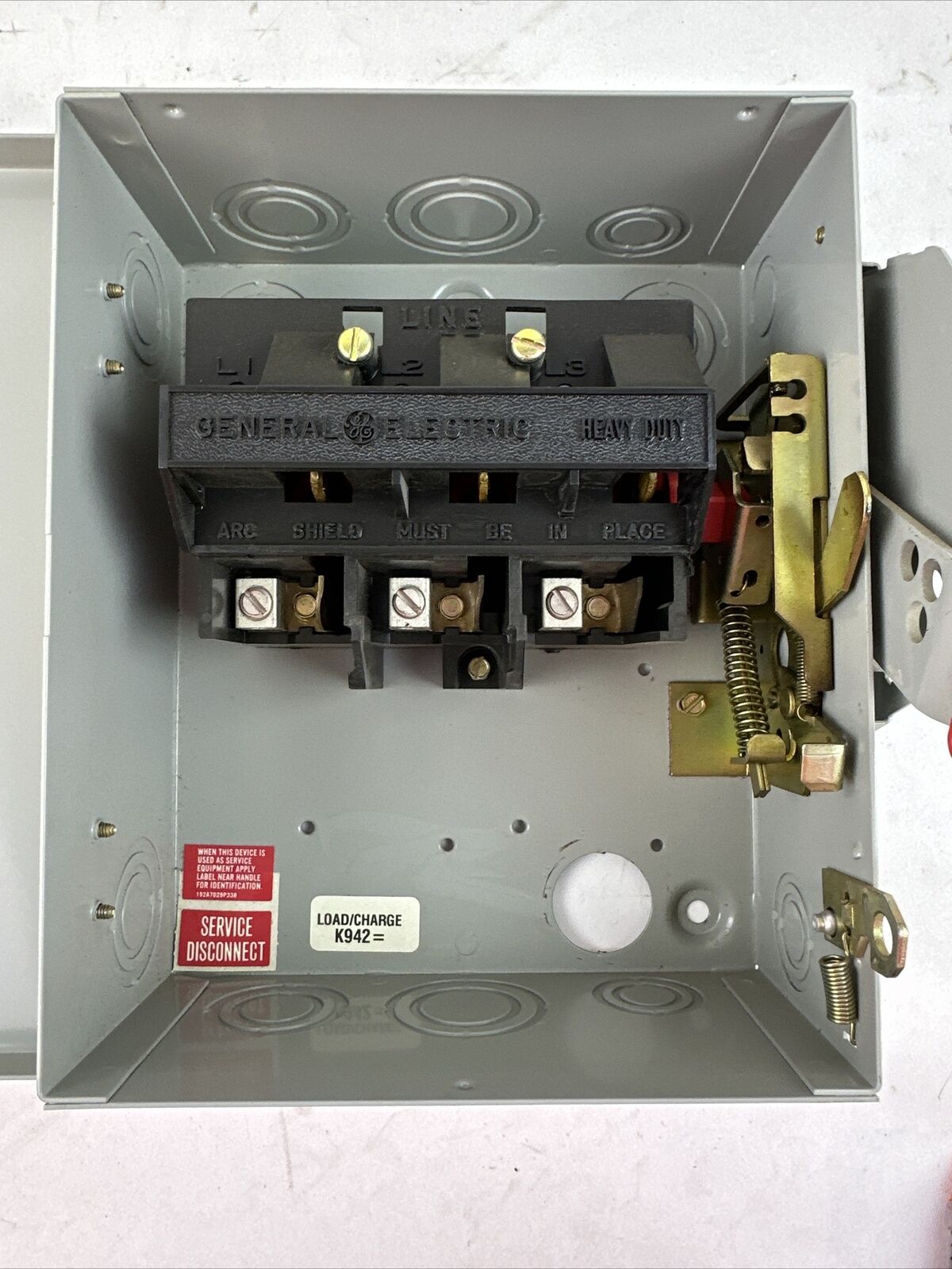 GE THN3361 MODEL 10 SAFETY SWITCH 30A 600VAC 3PH 30HP 250VDC 5HP NON-FUSIBLE
