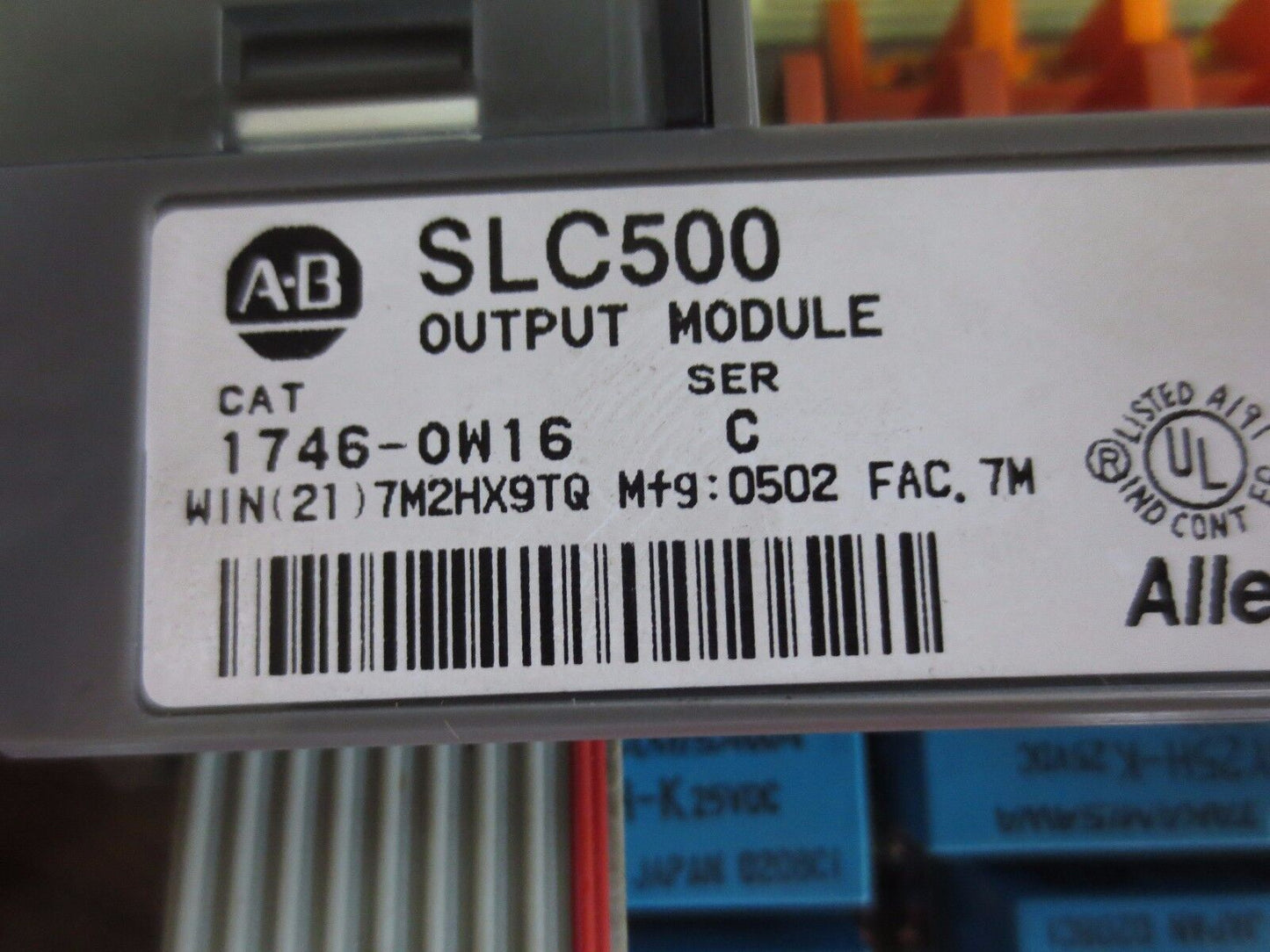 ALLEN-BRADLEY 1746-OW16, Ser. C - SLC500 OUTPUT MODULE - OCTAL - EXCELLENT