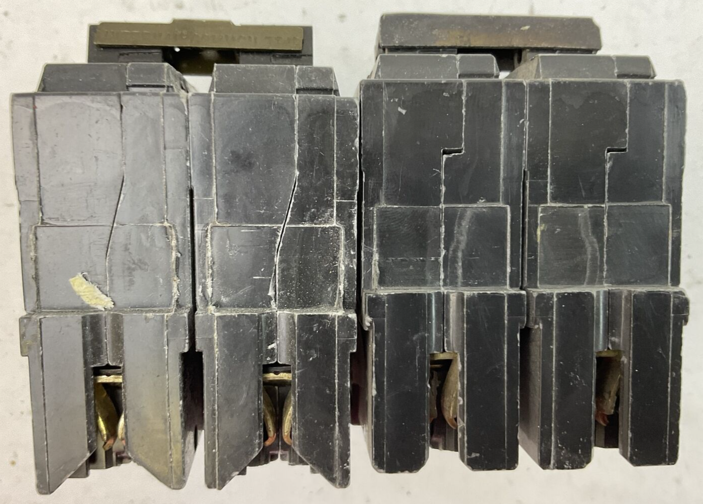 GE THQL2140 CIRCUIT BREAKER 2POLE 40AMP 120/240VAC (LOT OF 2)