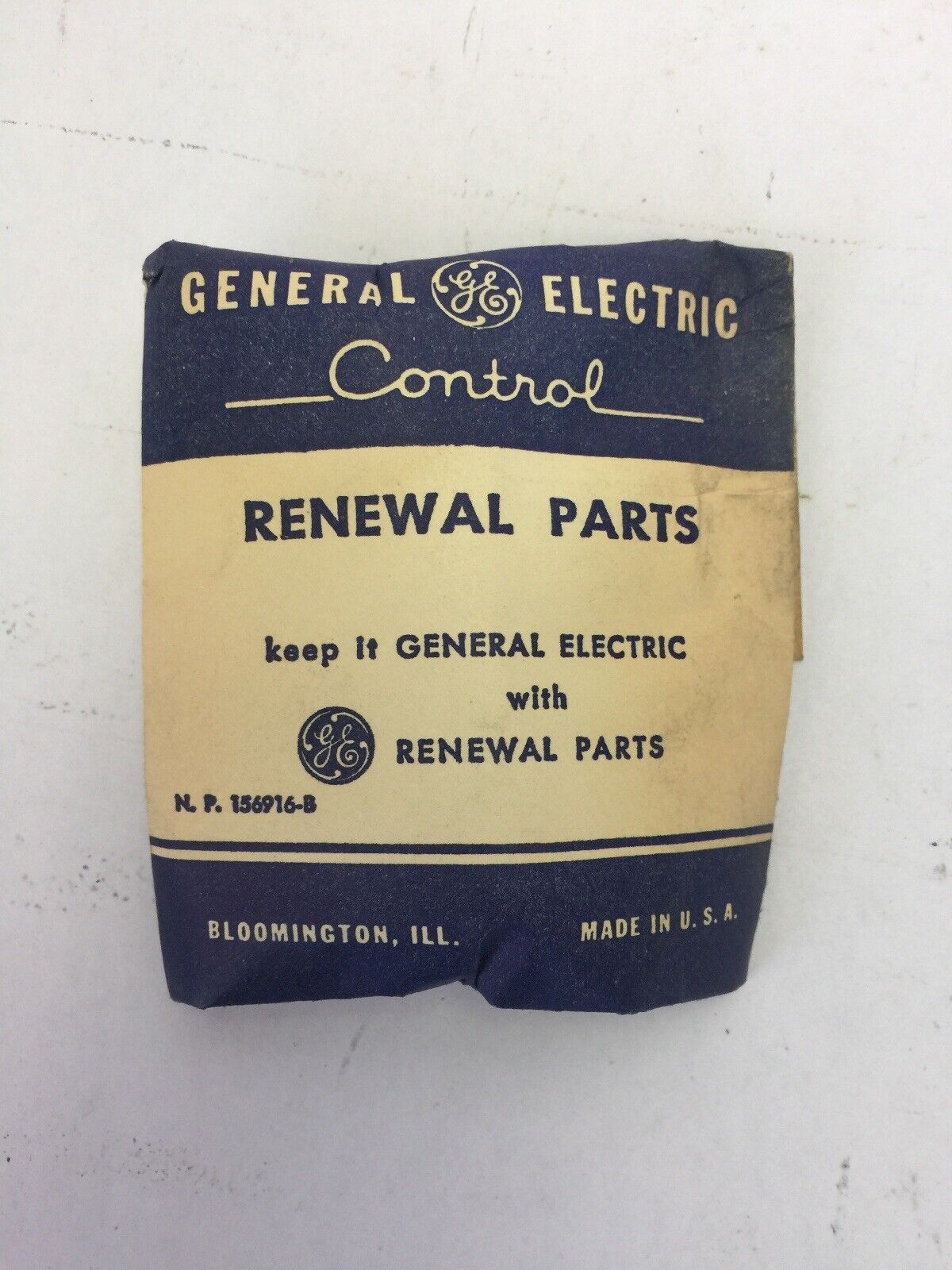GE CR2940UM600E HEAVY DUTY OILTIGHT PUSHBUTTON OPER ONLY LESS COLOR RINGS MAINT