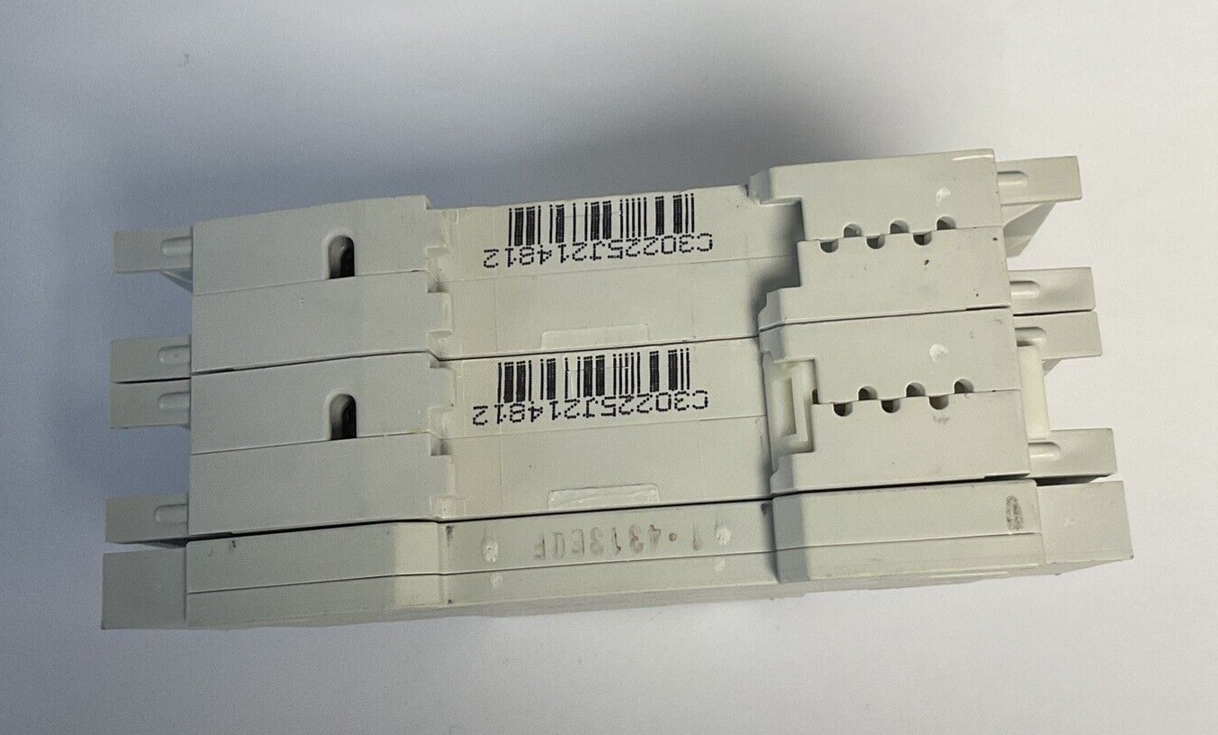 SIEMENS 5J4230-7HG41 CIRCUIT BREAKER 30A AUXILIARY CIRCUIT SWITCH