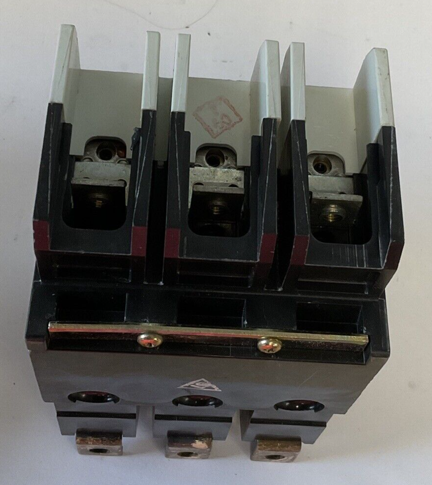 WESTINGHOUSE GDB 14K CIRCUIT BREAKER 30A 480VAC 3POLE 50/60HZ GDB3030