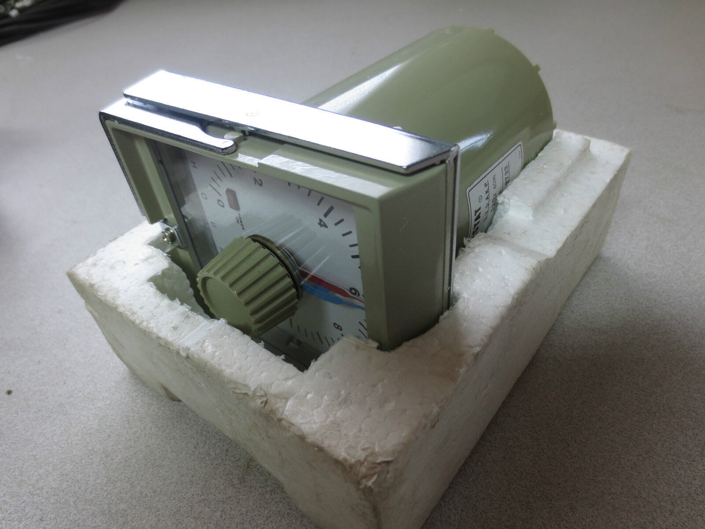AGASTAT / OMRON SYDAKP SYNCHRONOUS MOTOR TIMER 120VAC 0-12H CHMT - NEW SURPLUS