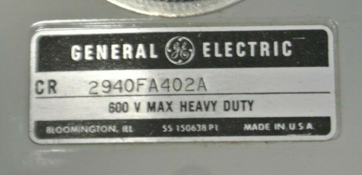 GENERAL ELECTRIC CR2940FA402A PUSHBUTTON STATION w/ YELLOW LENS / NEW SURPLUS
