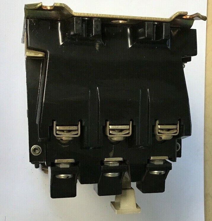 ALLEN BRADLEY 509-B0D SER.B SIZE 1 STARTER 10HP 575V 3-5POLE 27AMP W29 HEATERS