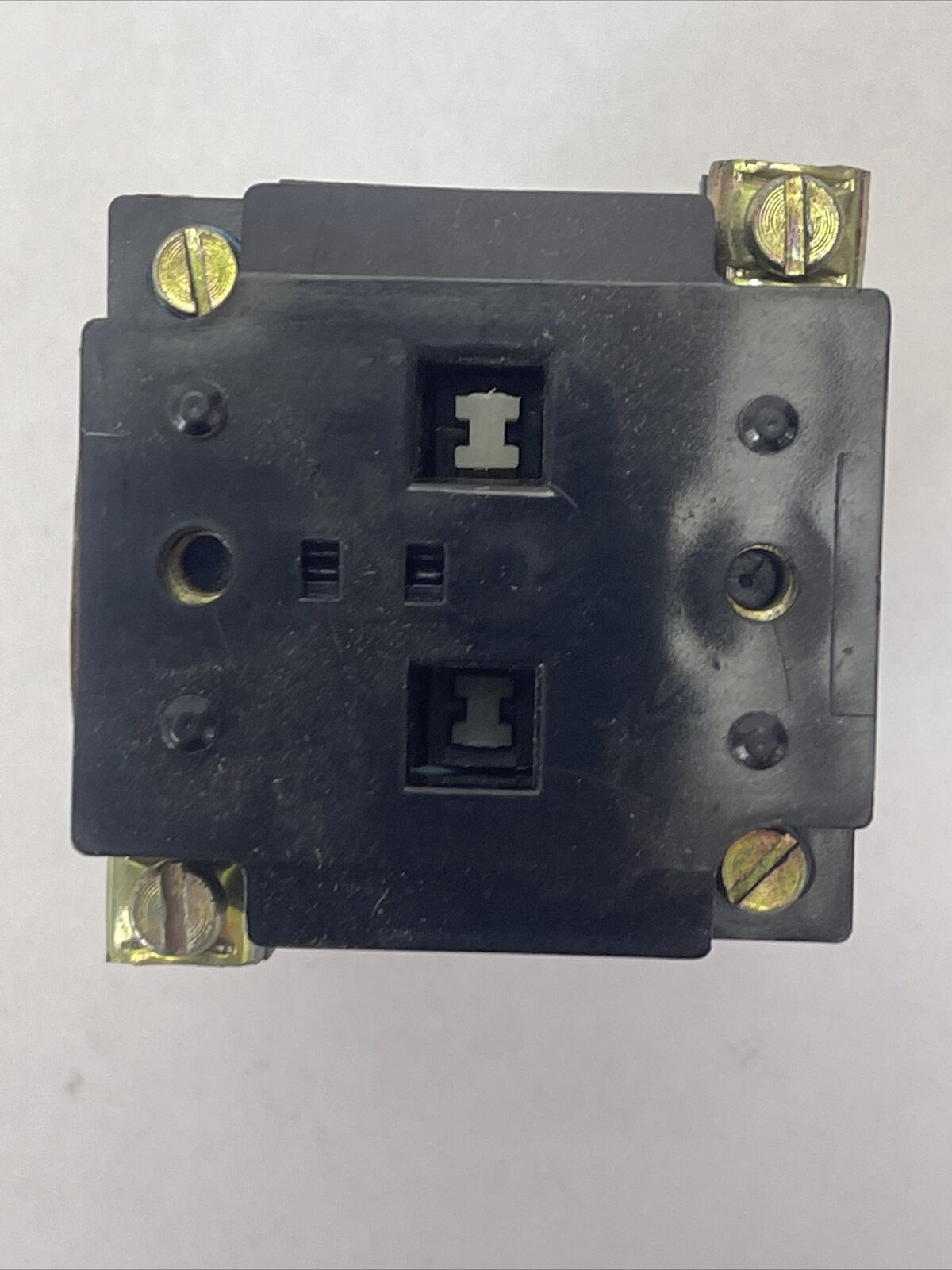 SYLVANIA CLARK 100T-PBLT20 ILLUMINATED PUSHBUTTON 240V 50/60HZ