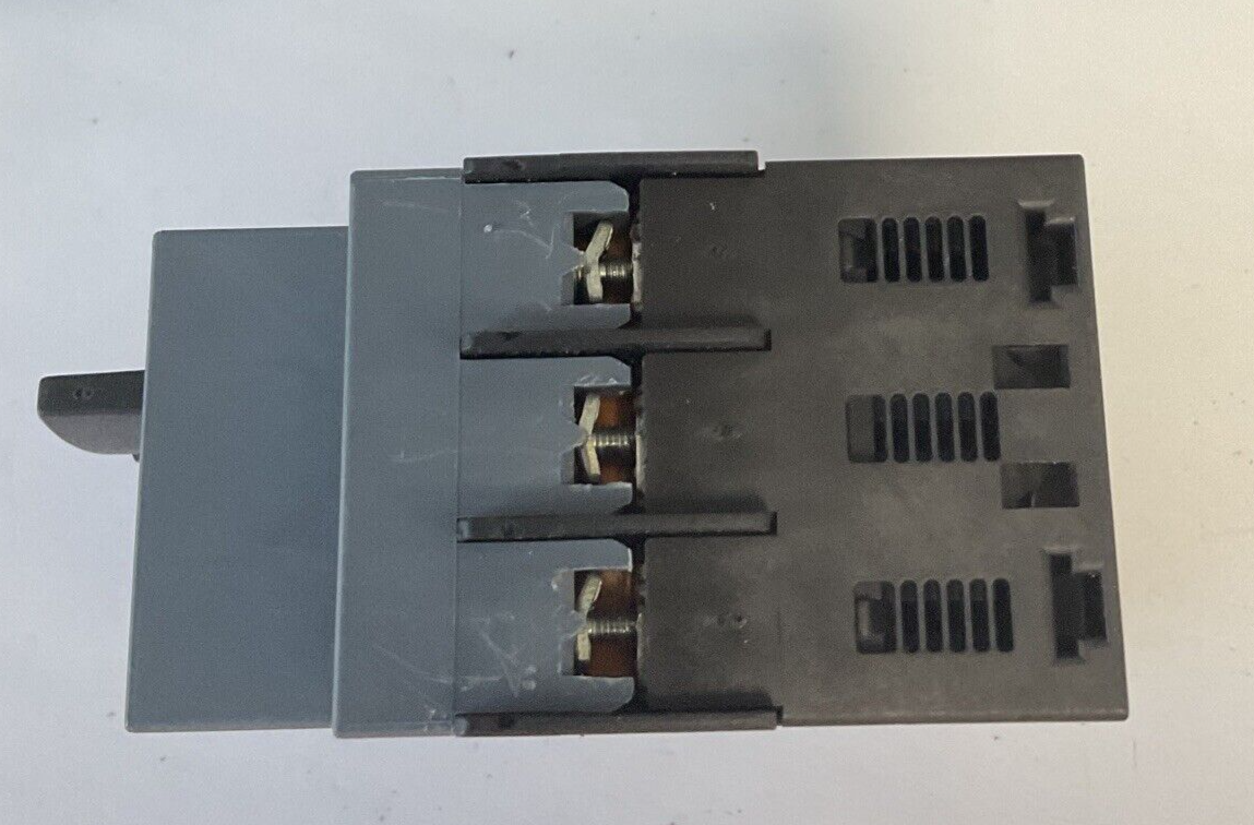 SIEMENS 3RV2011-1GA15 MANUAL MOTOR STARTER