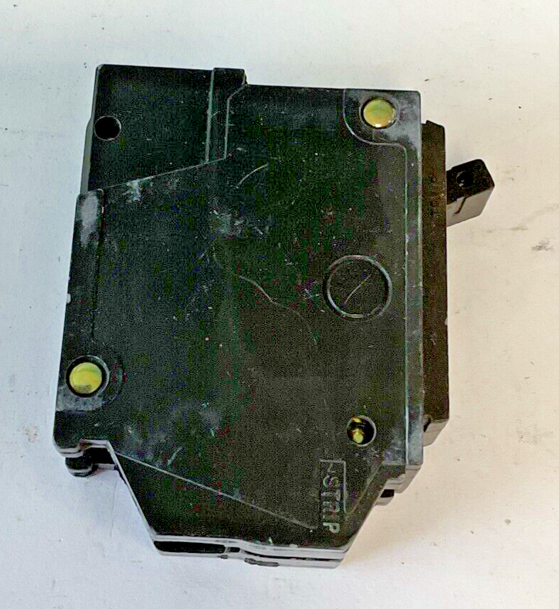 GE THQL1125 CIRCUIT BREAKER THQL TYPE RT-692 120/240VAC 1POLE 25AMP***LOTOF6***