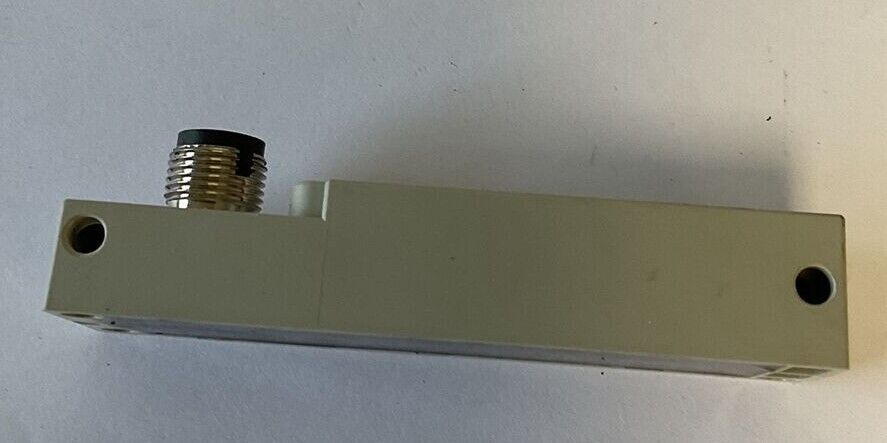 ALLEN BRADLEY 898P-P34PT-D8 DISTRIBUTION BOX SER.B 3A